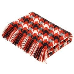 Bronte by Moon Merino Lambswool Throw Houndstooth