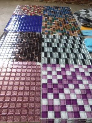 8 tile "Ref: MIX 1 " CLEARANCE/Damaged Glass Mosaic tiles mixed sizes / format/colours