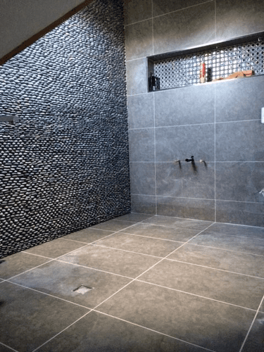 Black Standing Natural Pebble Mosaic Cladding / feature wall tiles