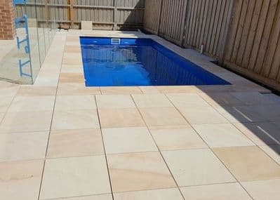 Mint Fossil Honed & Sawn approx 900 x 600 x 20 mm Sandstone Paving only £ 32.99 per m2 inc VAT