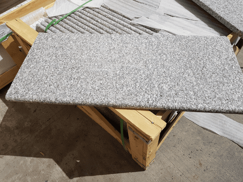 Sussex Silver & Pink Flamed Granite Pool Coping / Step 900 x 350 x 30 mm